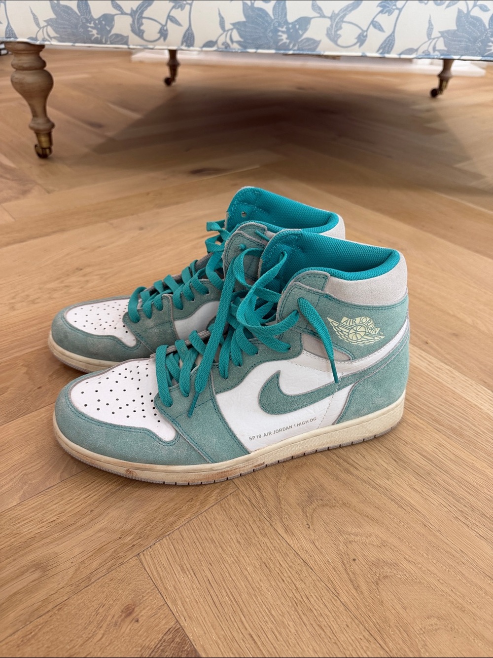 Air Jordan 1 Retro High OG "Turbo Green"